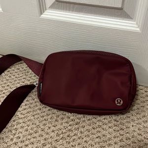 lululemon everywhere belt bag
